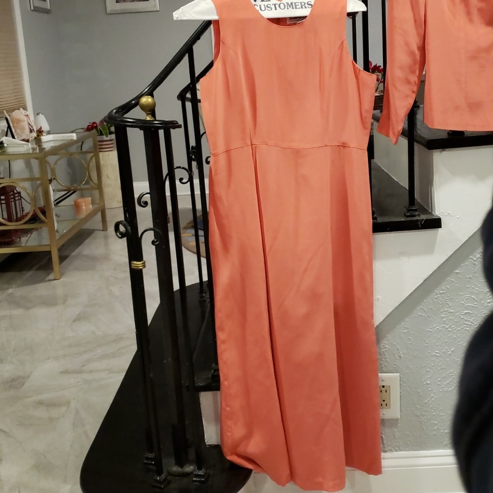 Dress - Picture 2 of 6